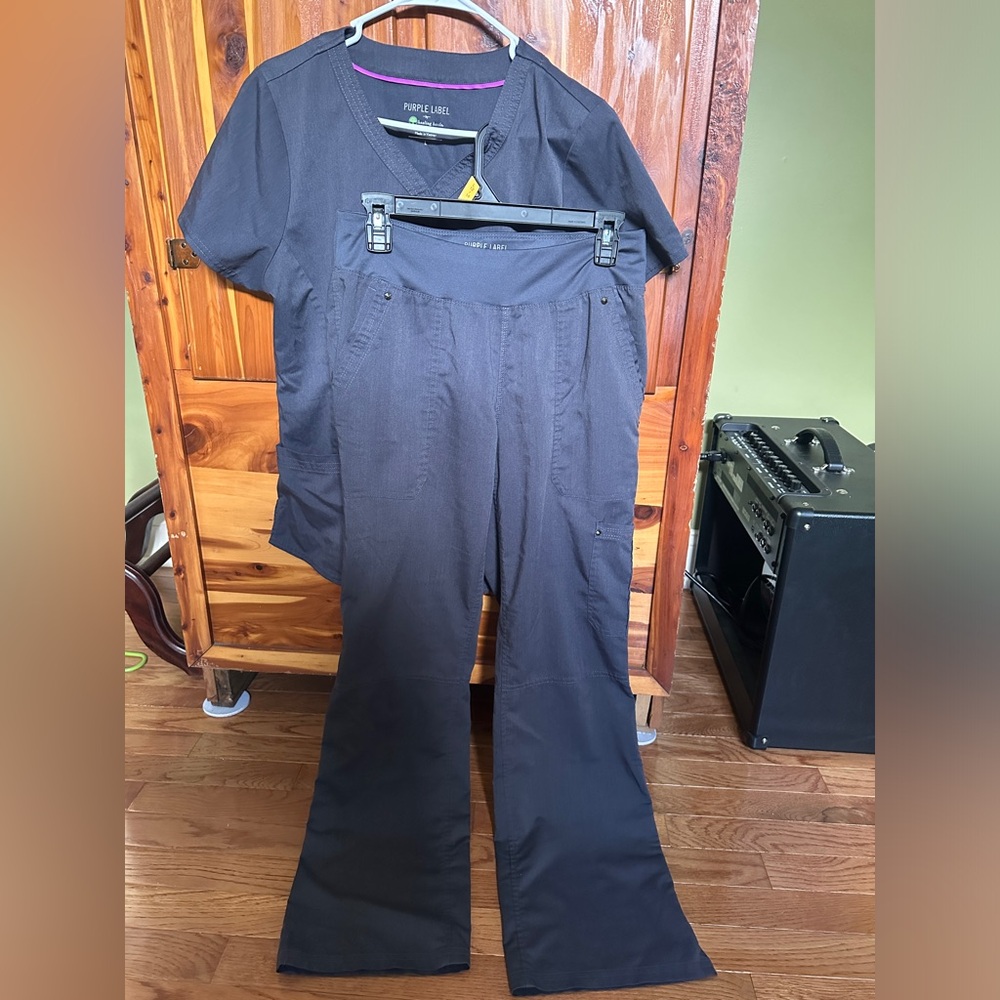 Purple Label scrub set